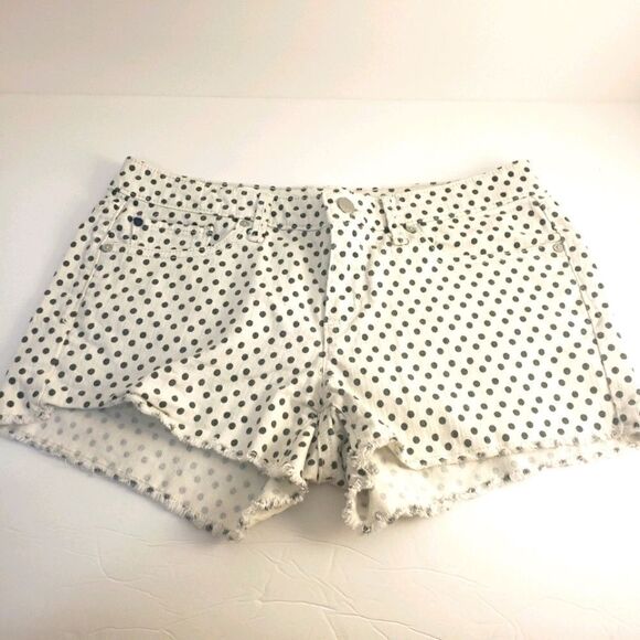 Gap Summer cut offs - Picture 1 of 4